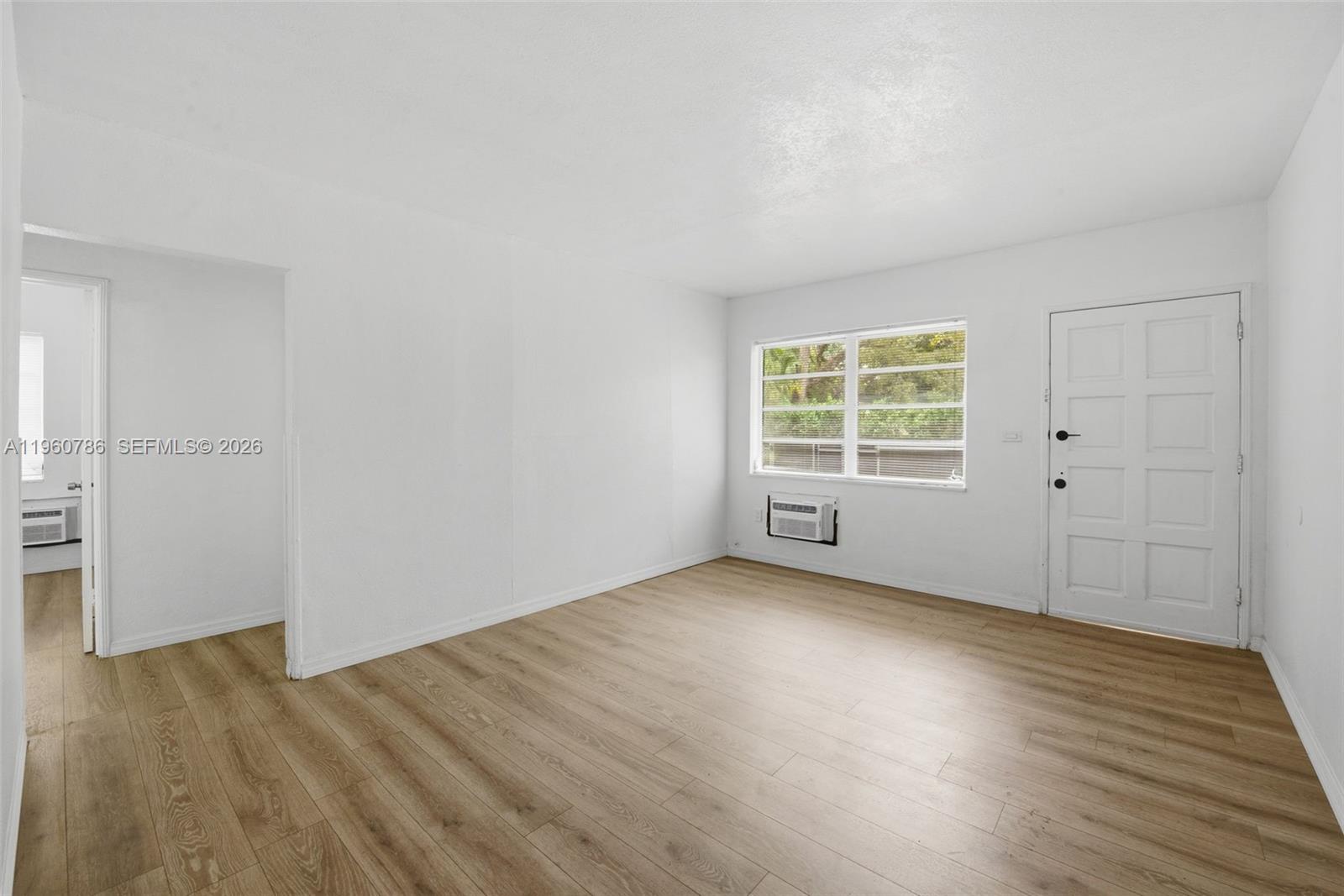 3265 Franklin Ave Downstairs