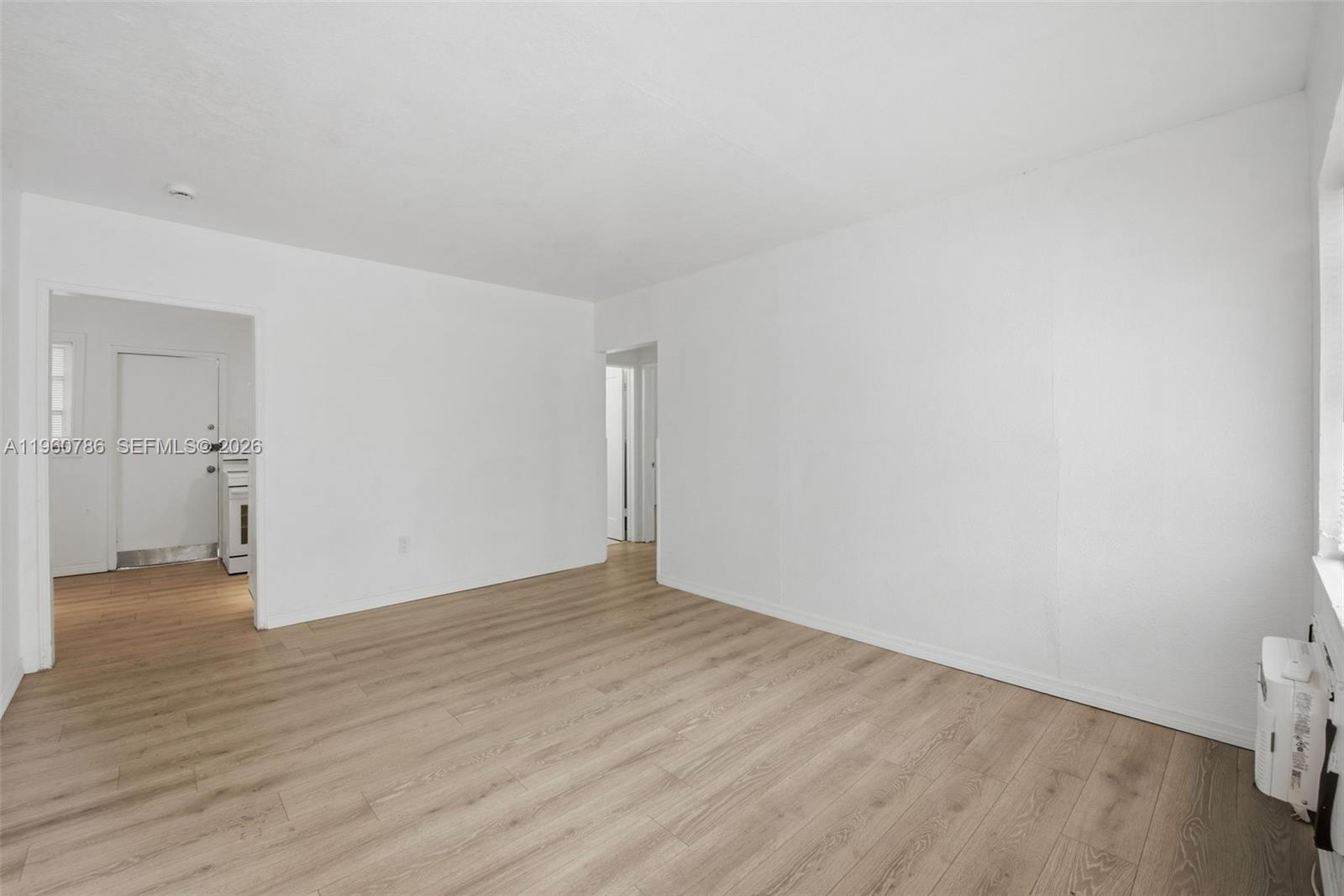 3265 Franklin Ave Downstairs