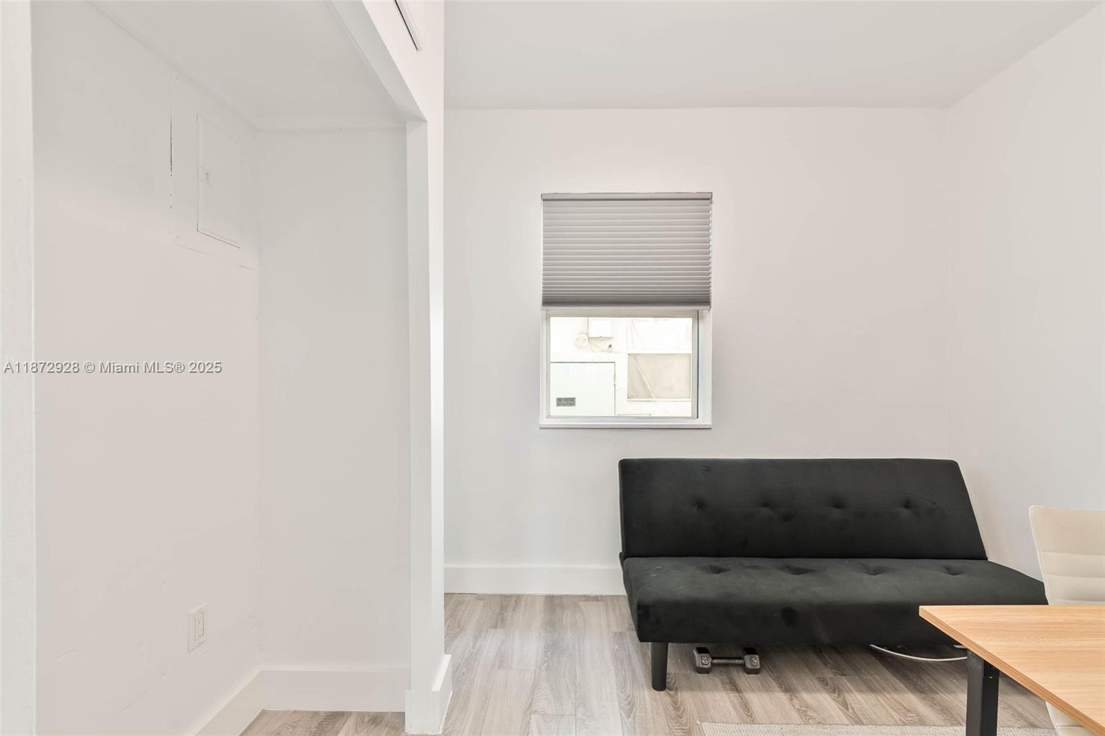 MARSEILLES DECO CONDO - Residential