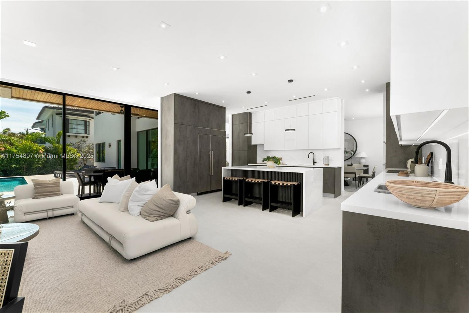 NAUTILUS EXTENSION 5TH - Residential