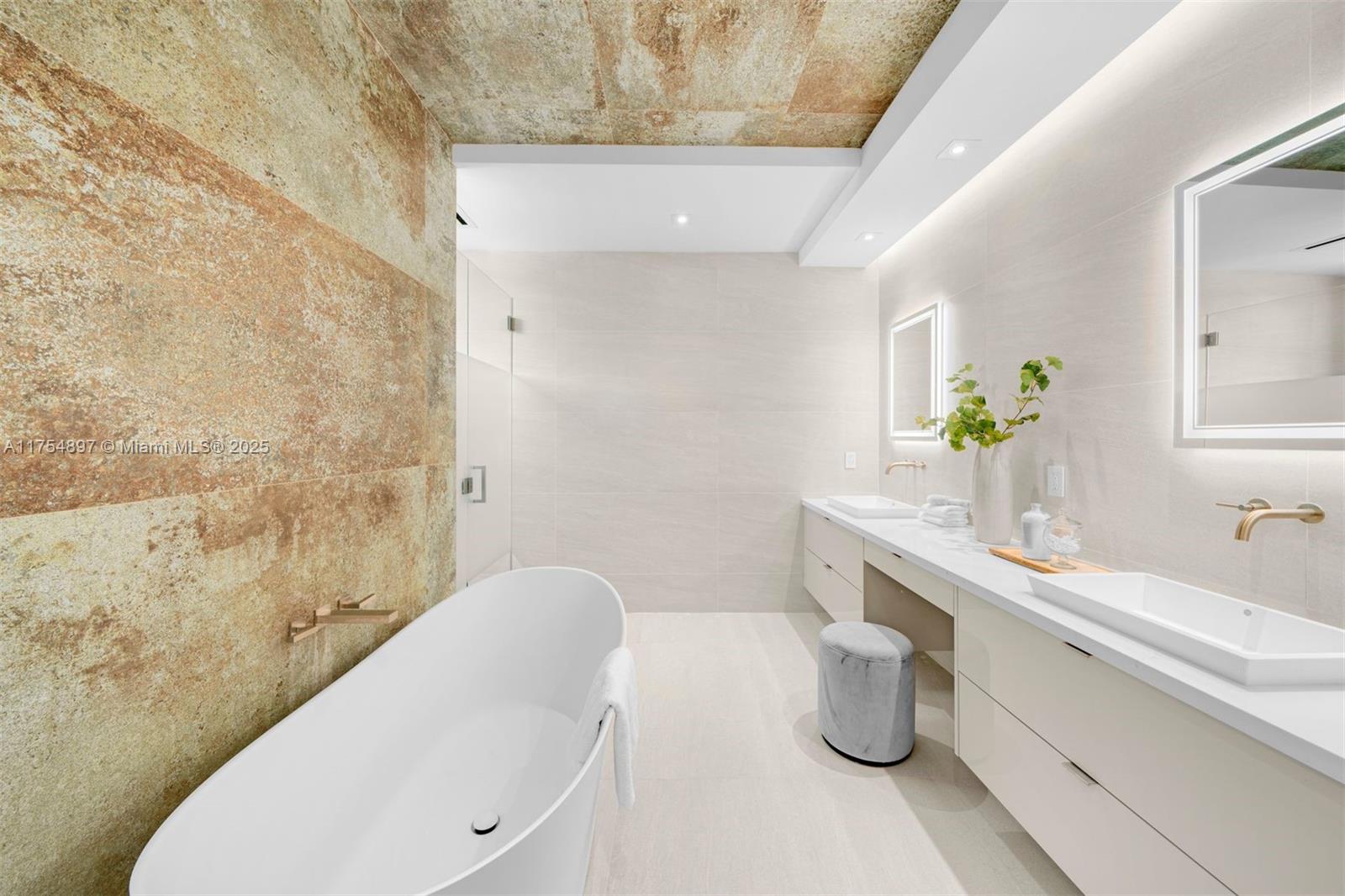 NAUTILUS EXTENSION 5TH - Residential