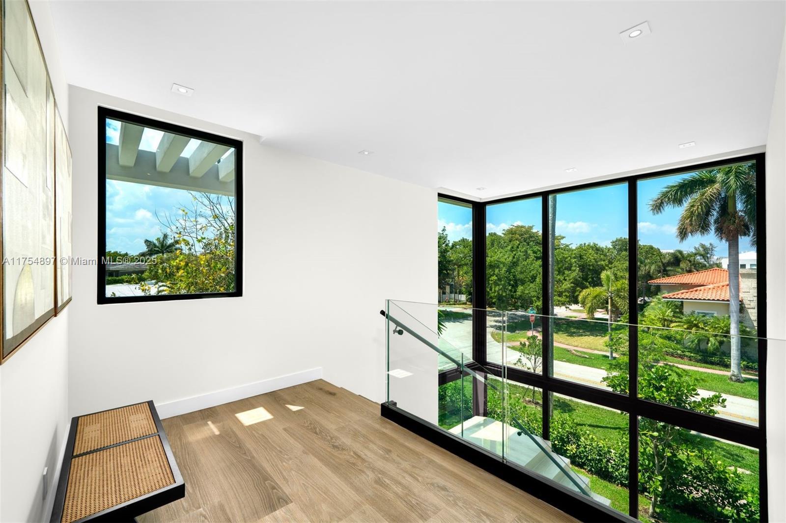 NAUTILUS EXTENSION 5TH - Residential