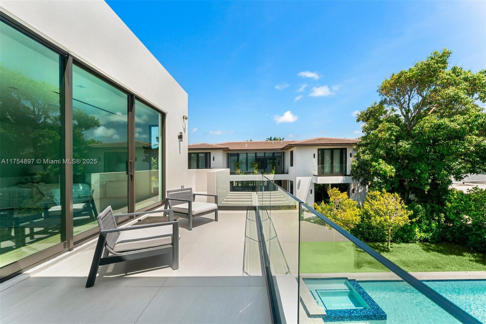 NAUTILUS EXTENSION 5TH - Residential