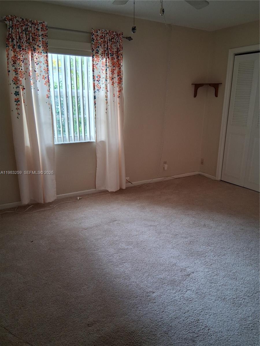 7556 Stirling Rd 123