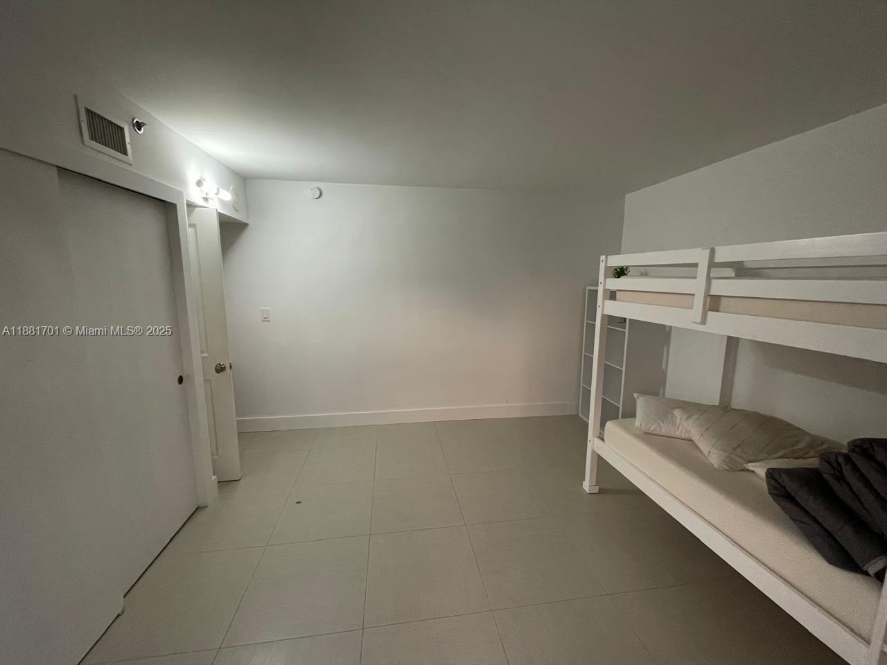 CHAMPLAIN TOWERS NORTH CO - Residential Lease