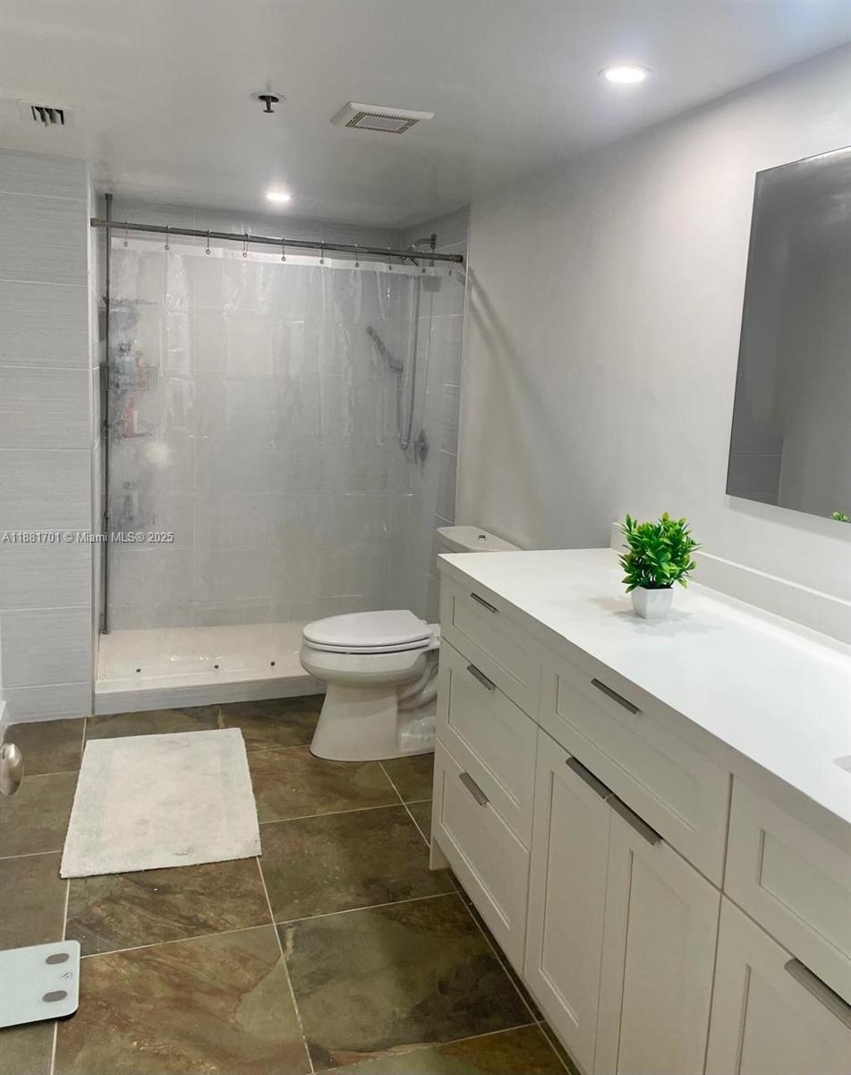 CHAMPLAIN TOWERS NORTH CO - Residential Lease