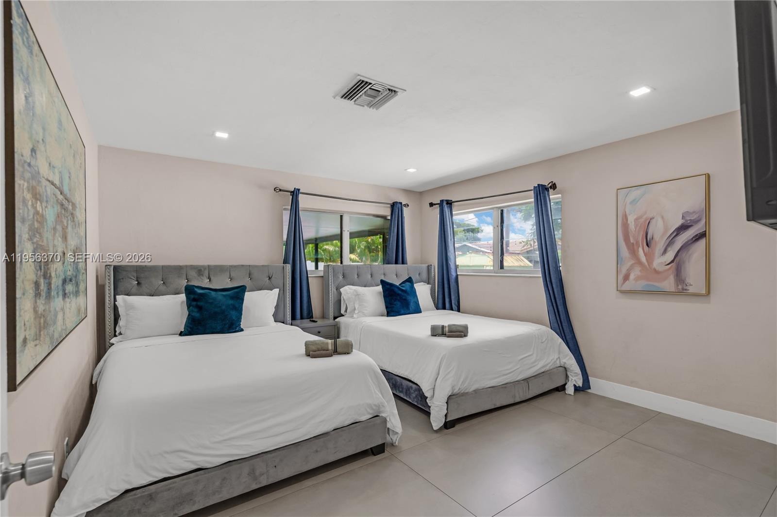 HILLBROOK - Residential