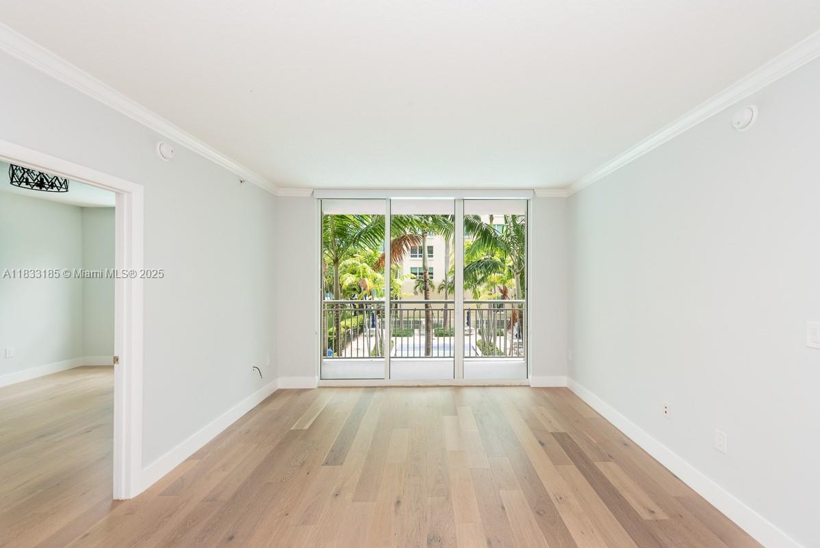 2000 N Bayshore Dr 203, Miami, FL, 33137/$498,000 2 2000 N Bayshore Dr 203