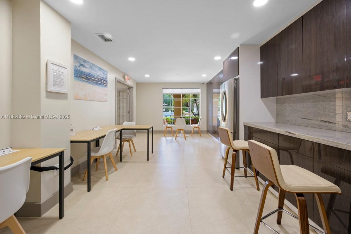 THE YACHT CLUB AT AVENTUR - Residential Lease