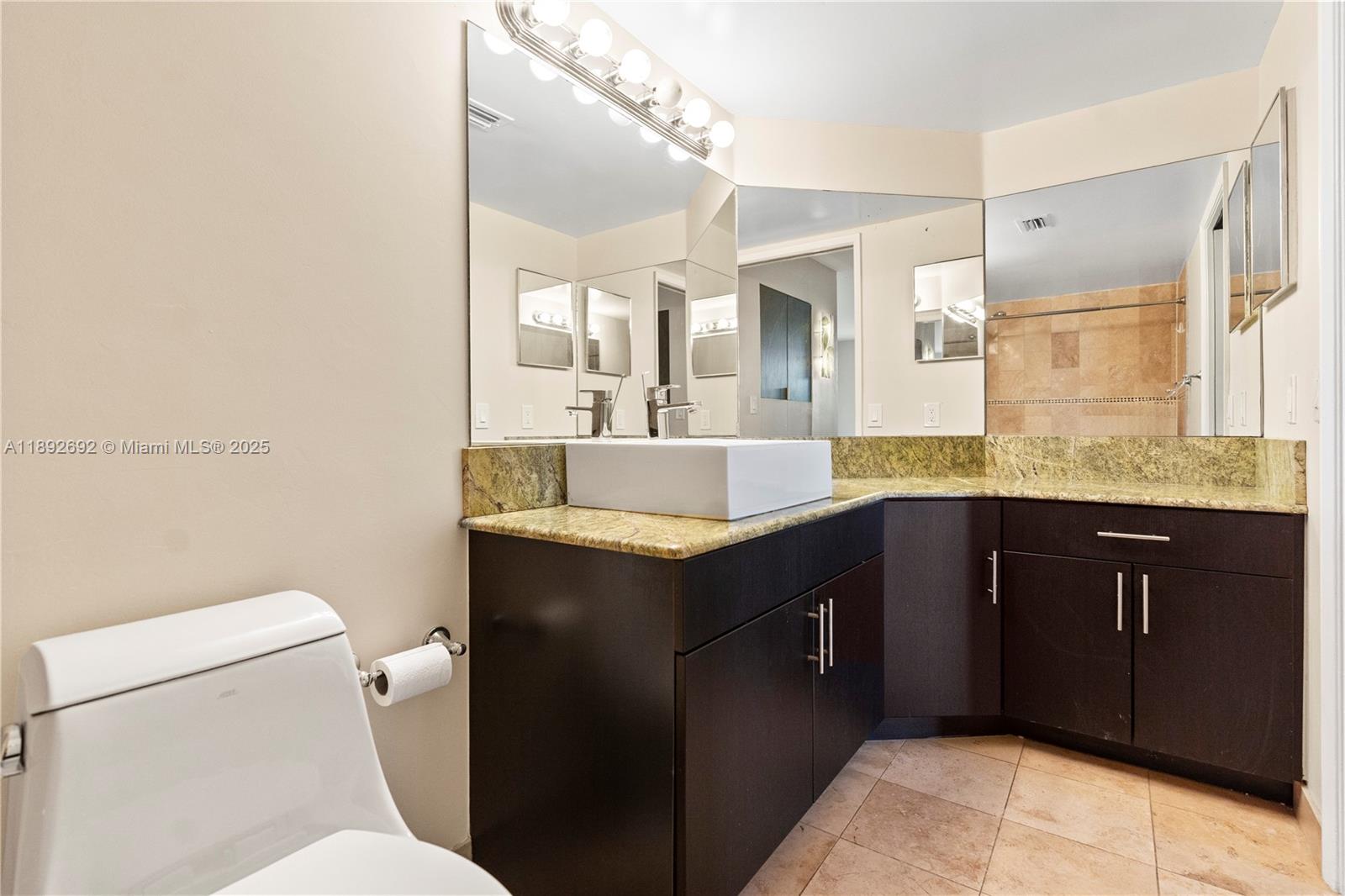 THE YACHT CLUB AT AVENTUR - Residential Lease