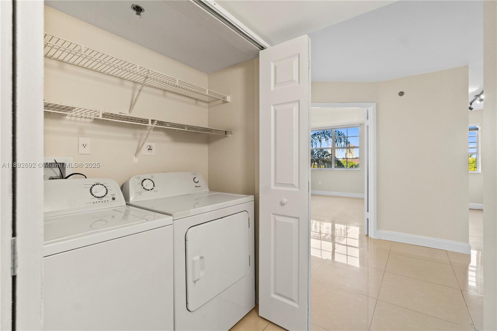 THE YACHT CLUB AT AVENTUR - Residential Lease