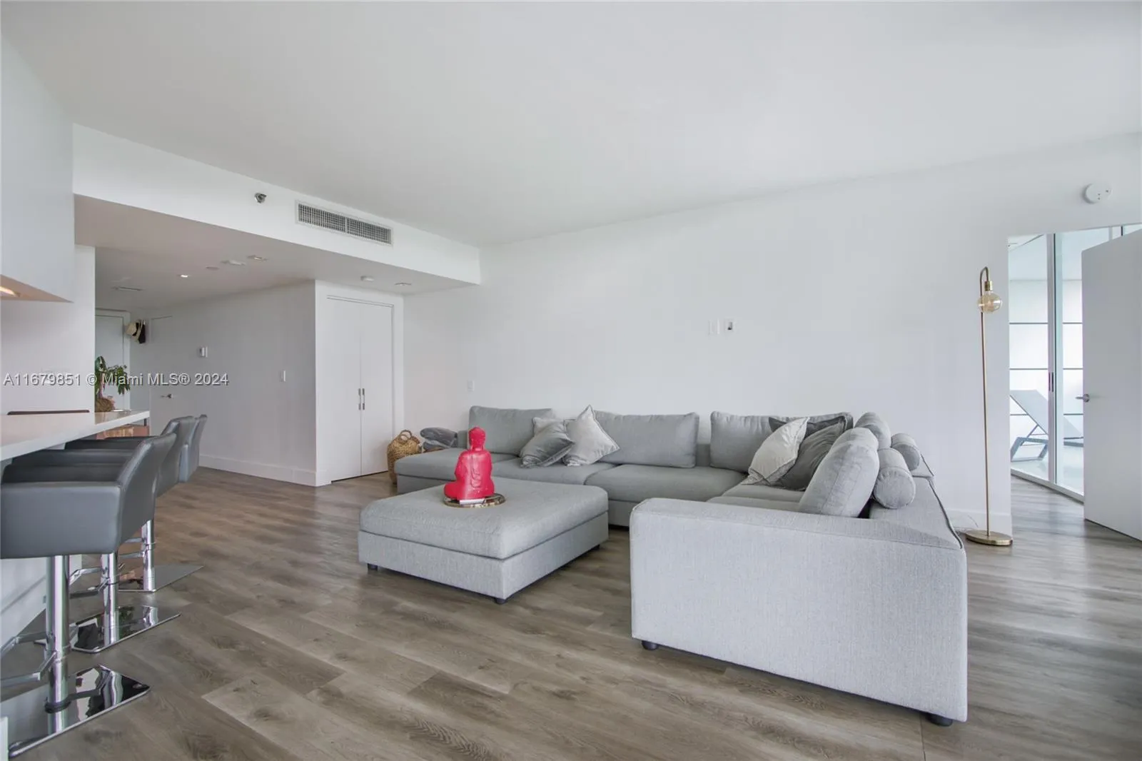 Miami, Florida 33129, United States, 2 Bedrooms Bedrooms, ,2 BathroomsBathrooms,Residential,Active,37741