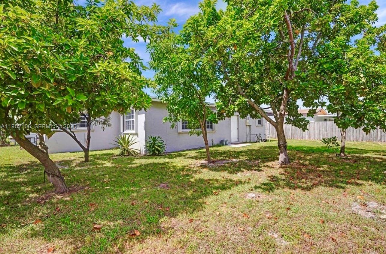 10451 SW 150th Terrace, Miami, FL, 33176/$569,999 4 10451 SW 150th Terrace