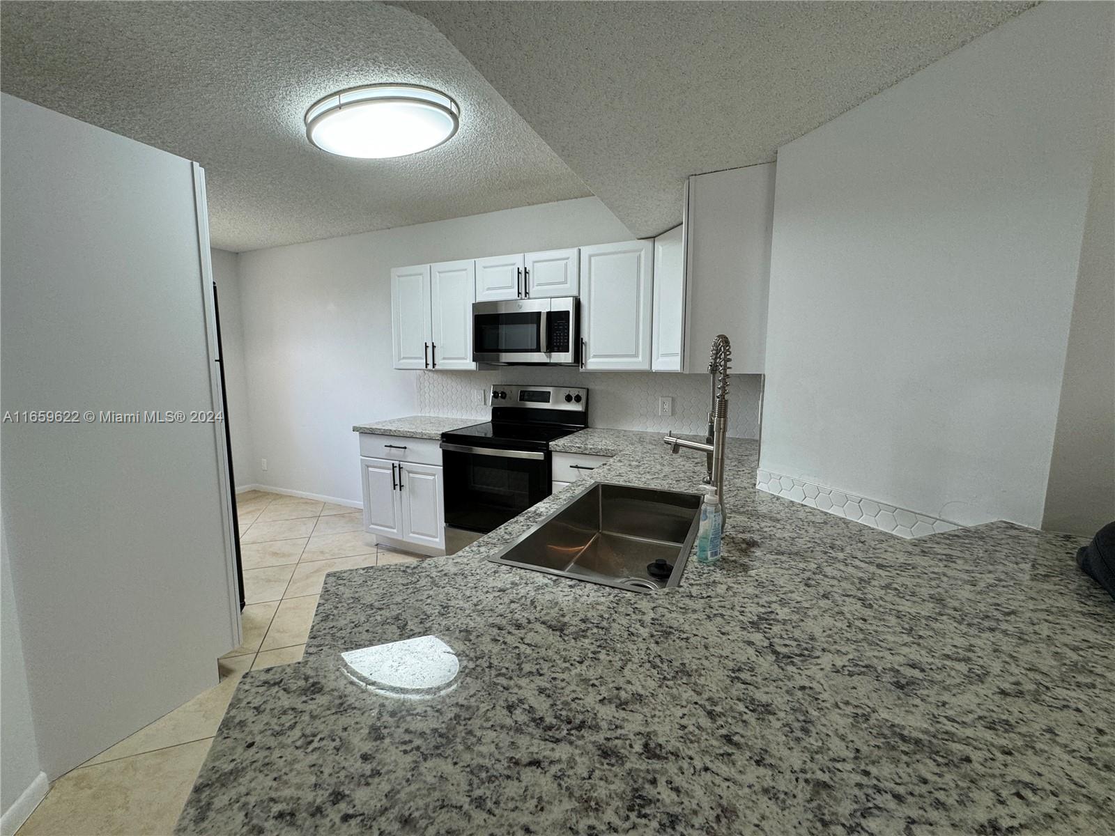 EDGEWATER CONDO - Residential Lease