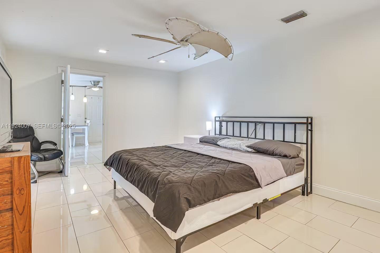 PALM LANE HOMES IN MIRAMA - Residential