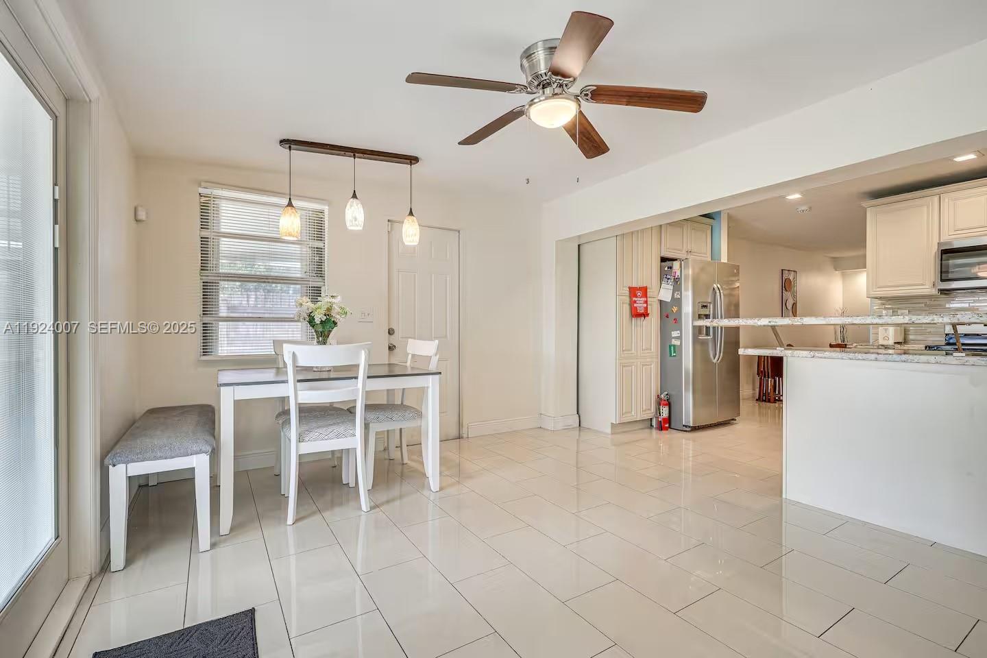 PALM LANE HOMES IN MIRAMA - Residential