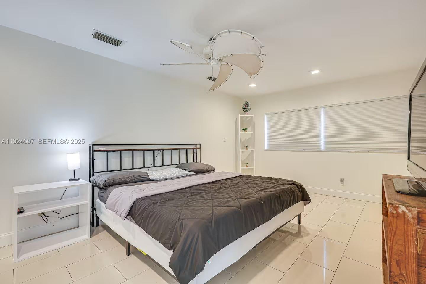 PALM LANE HOMES IN MIRAMA - Residential