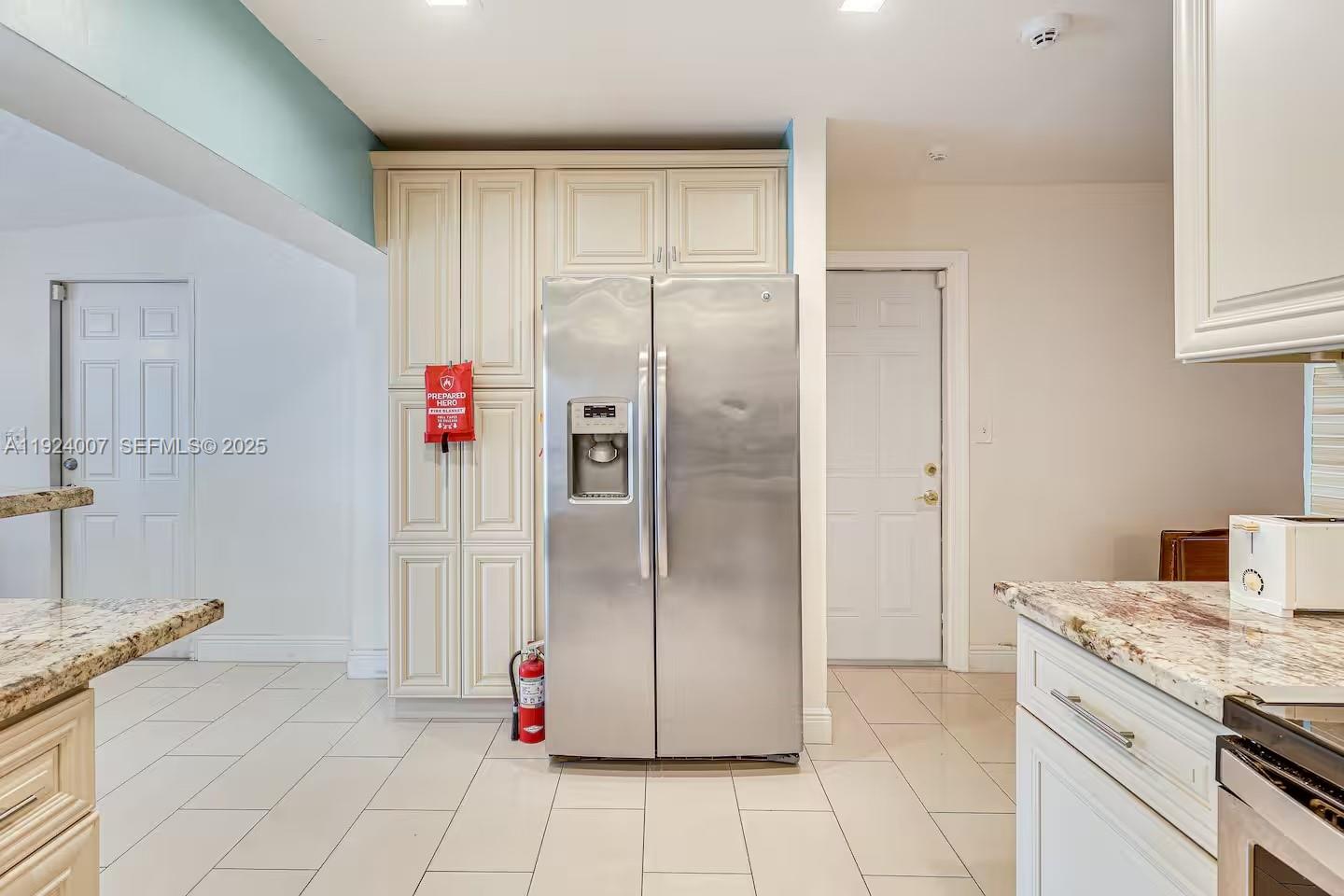 PALM LANE HOMES IN MIRAMA - Residential