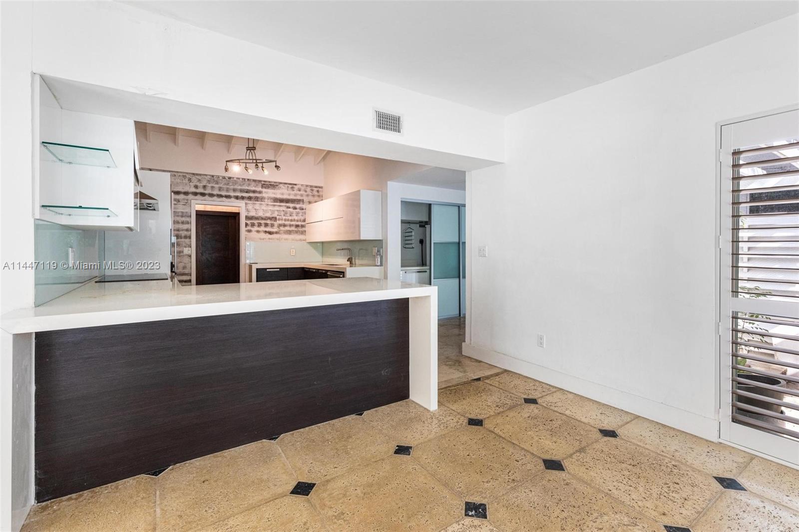 HOLIDAY COLONY - Residential