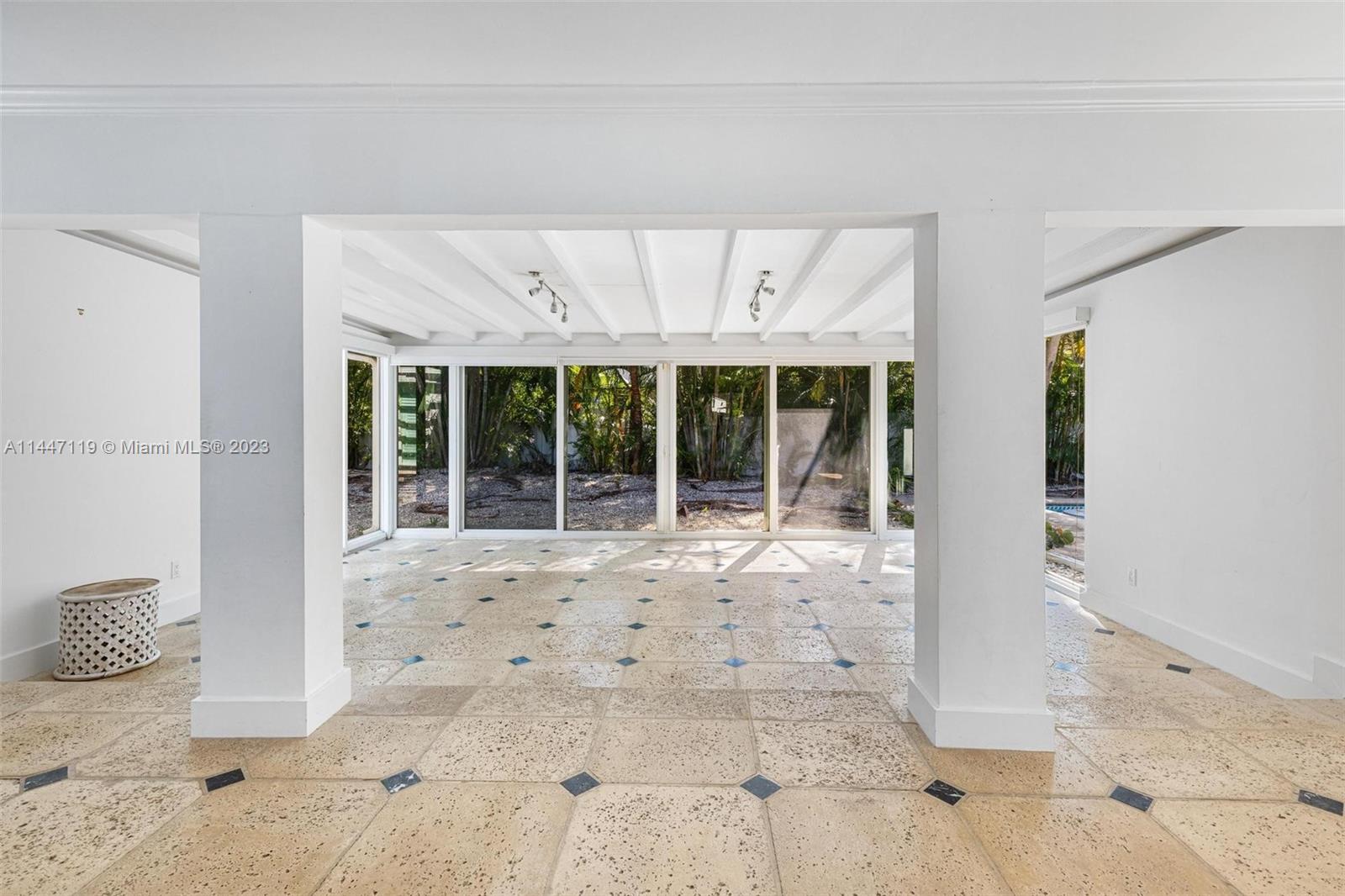 HOLIDAY COLONY - Residential