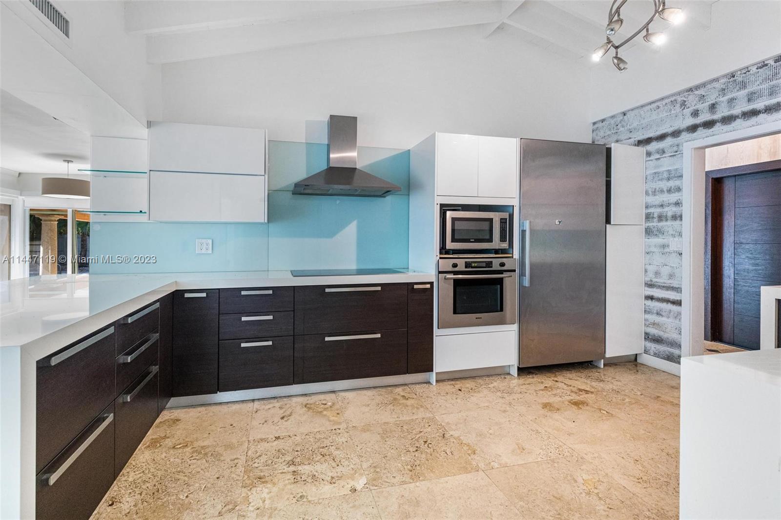 HOLIDAY COLONY - Residential