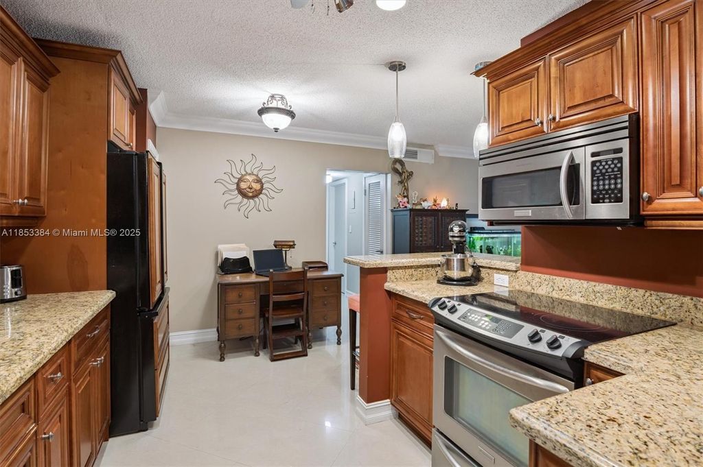 Photo of 5900 NE 22nd Way #802, Fort Lauderdale, FL 33308 (MLS # A11853384)