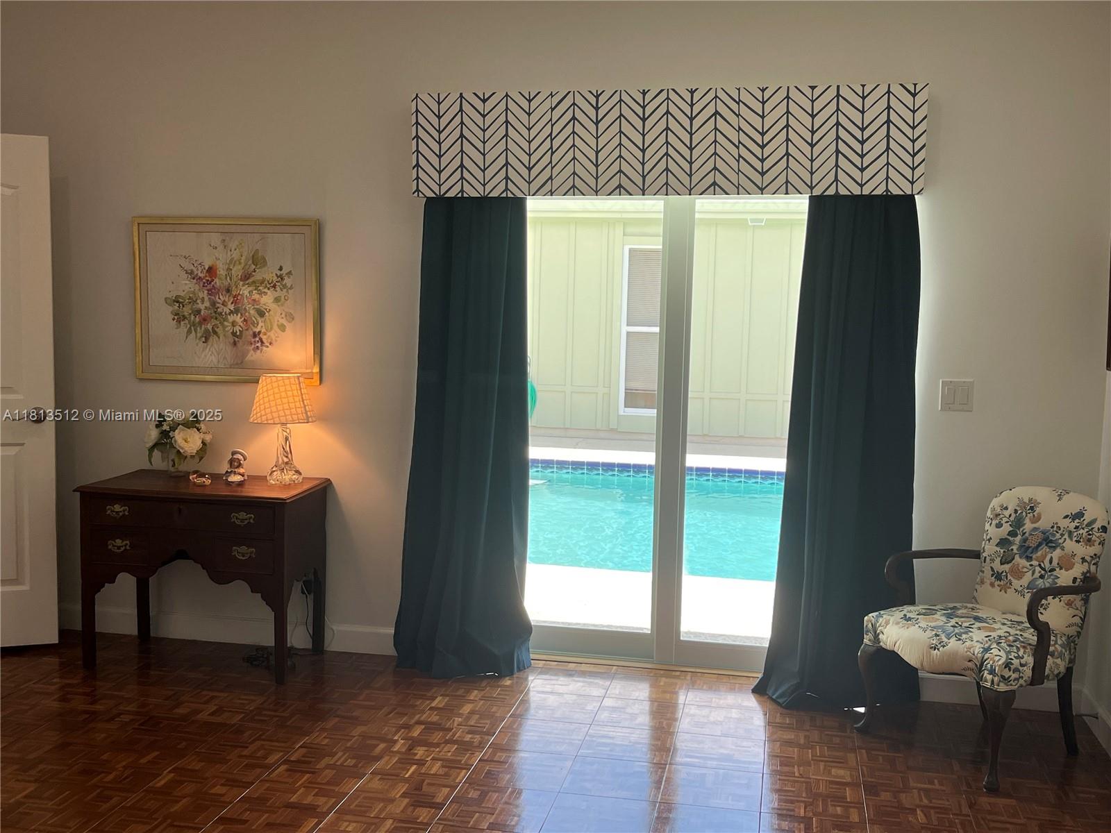 HERITAGE OAKS - Residential