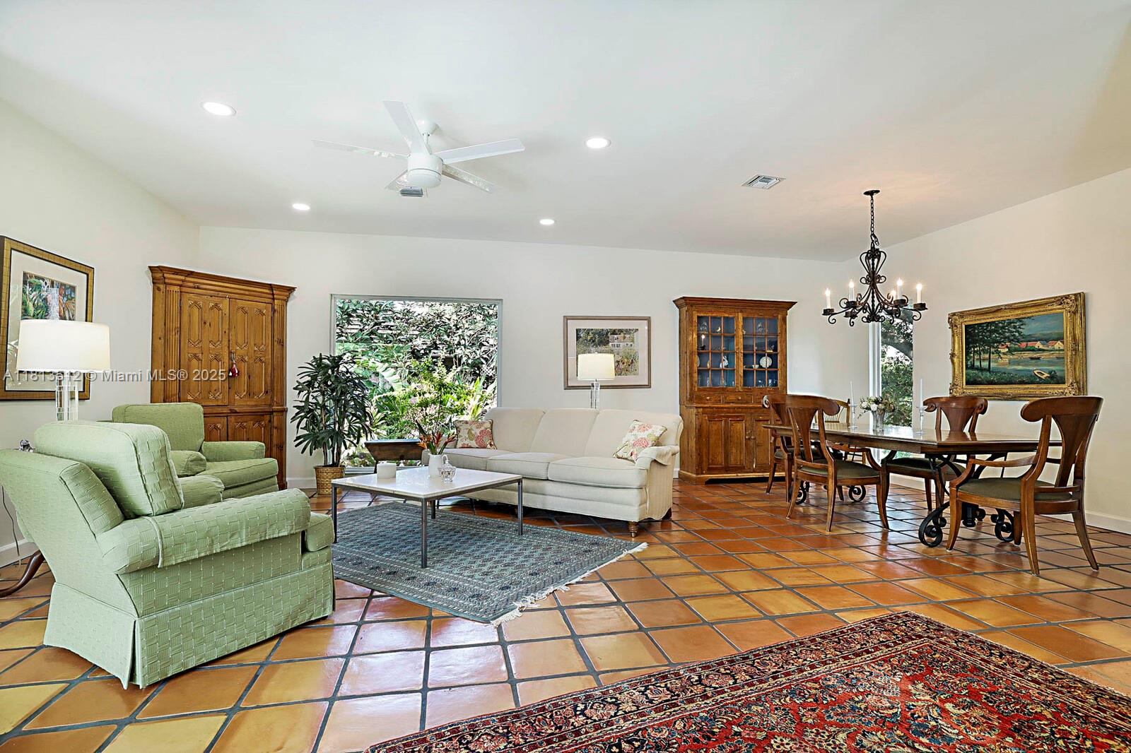 18248 SE Cassia Ln, Jupiter, FL, 33469/$1,349,000 3 18248 SE Cassia Ln