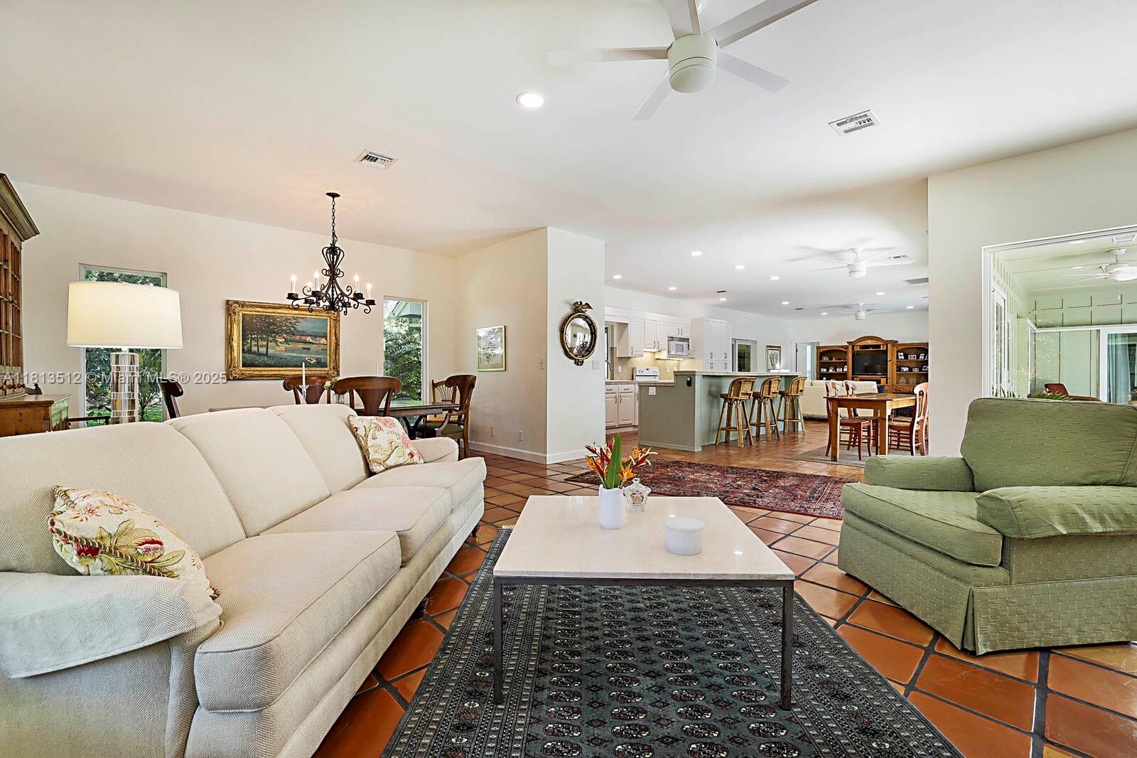 18248 SE Cassia Ln, Jupiter, FL, 33469/$1,349,000 4 18248 SE Cassia Ln