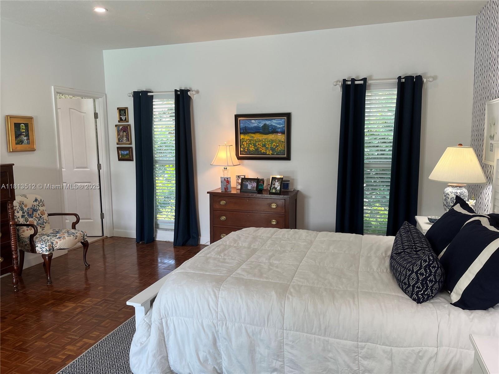 HERITAGE OAKS - Residential