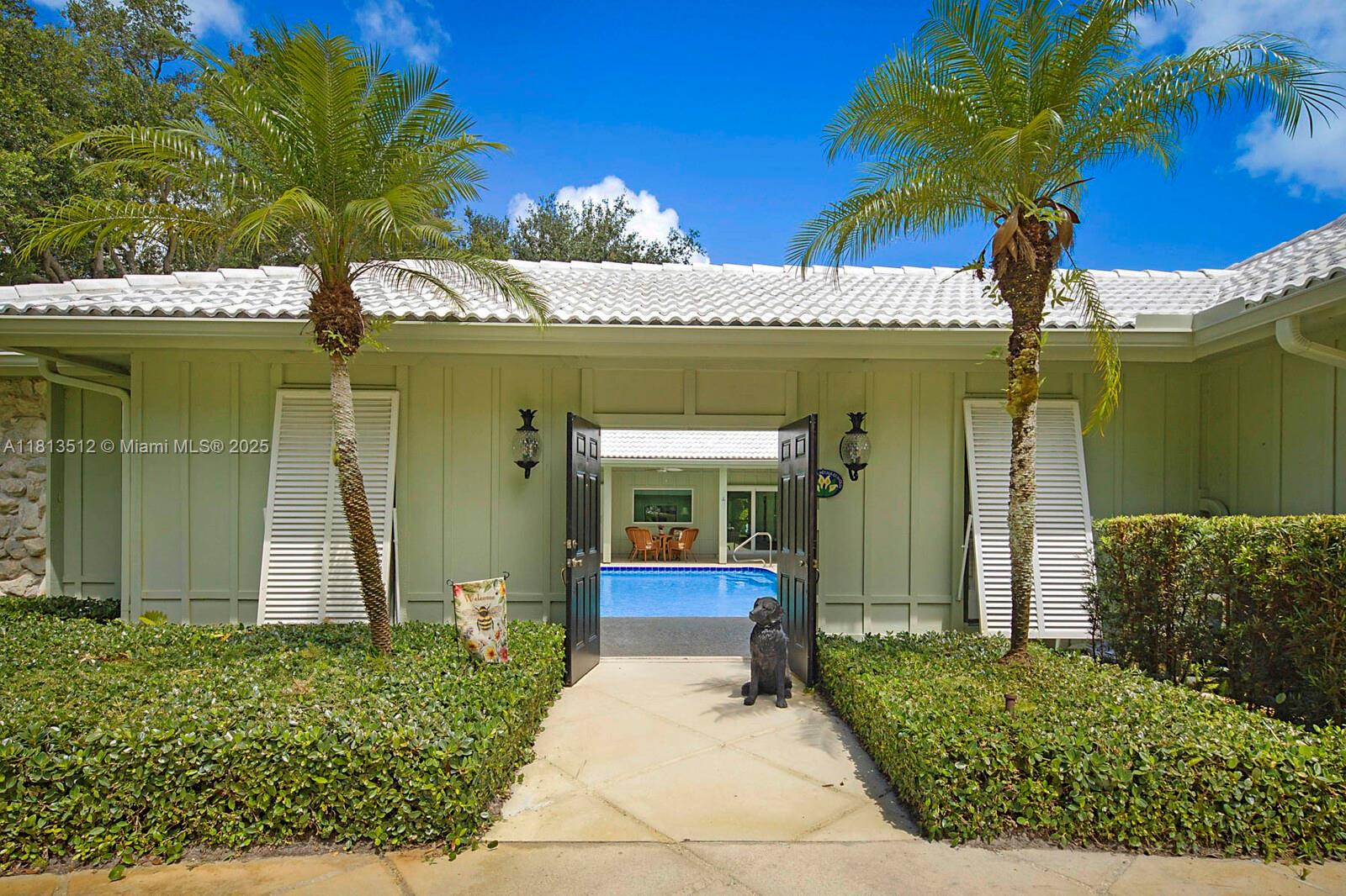 18248 SE Cassia Ln, Jupiter, FL, 33469/$1,349,000 2 18248 SE Cassia Ln