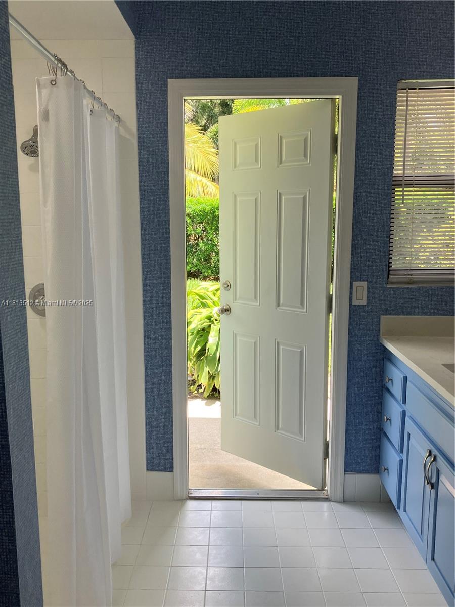 HERITAGE OAKS - Residential