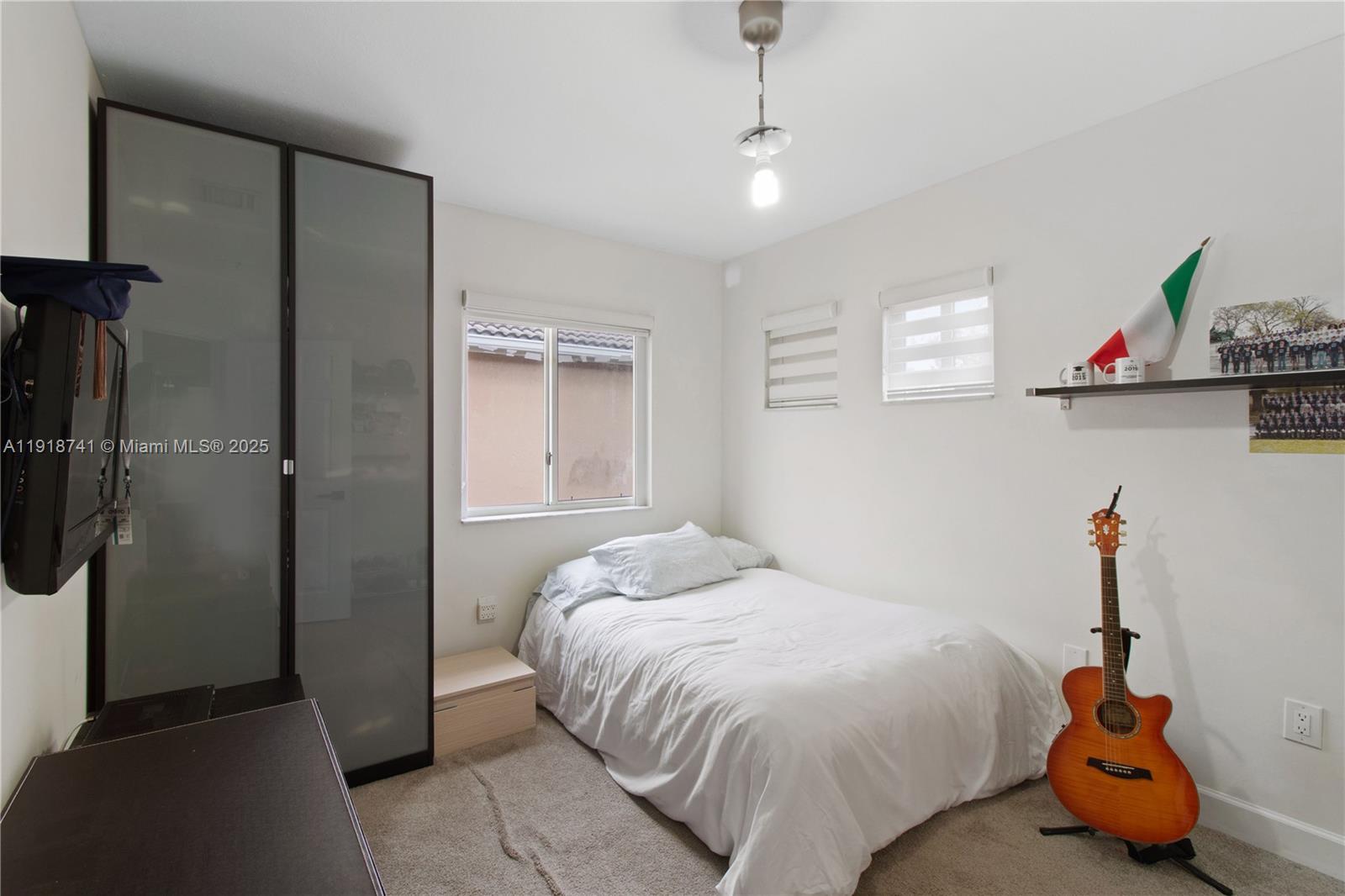 DORAL RESERVE - Residential