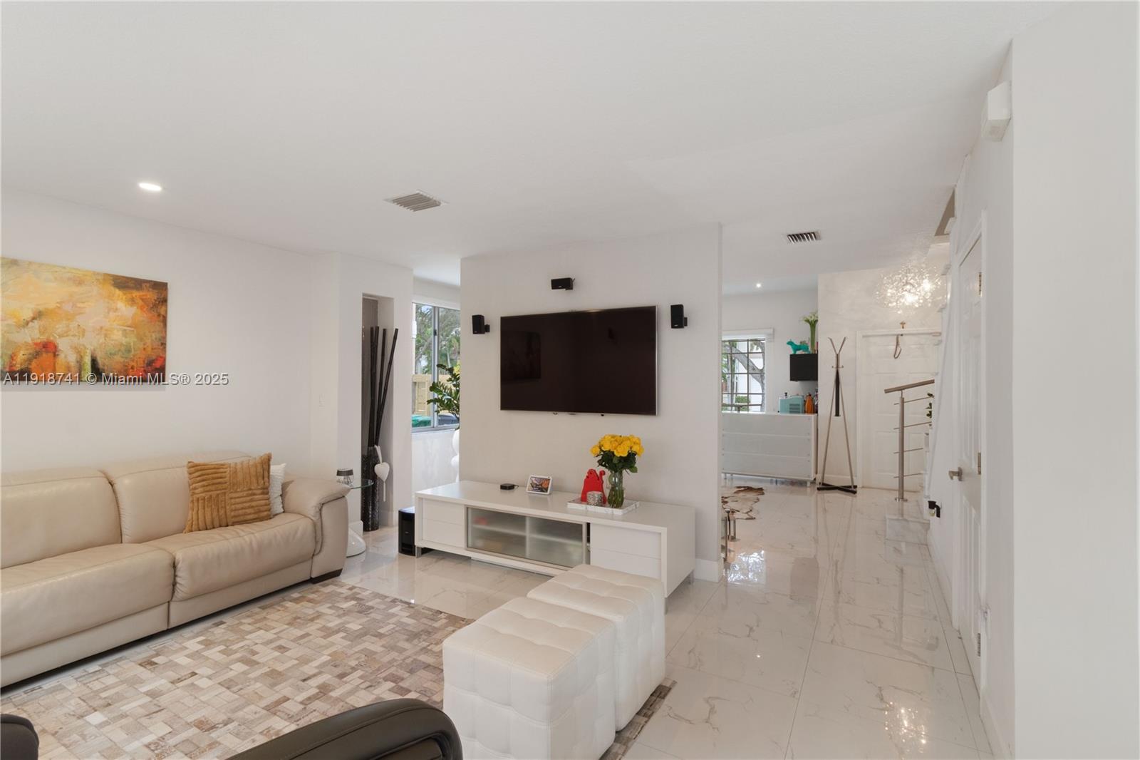 DORAL RESERVE - Residential