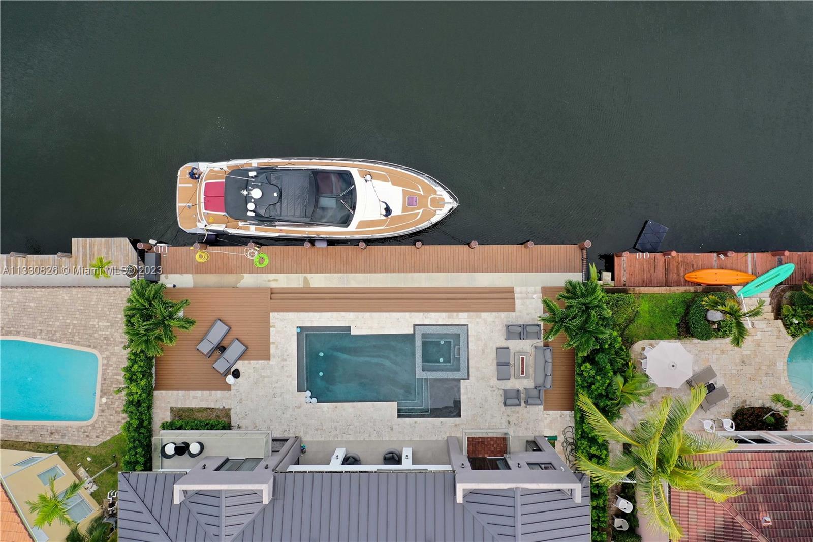 CORAL KEY VILLAS 5TH SEC - Residential
