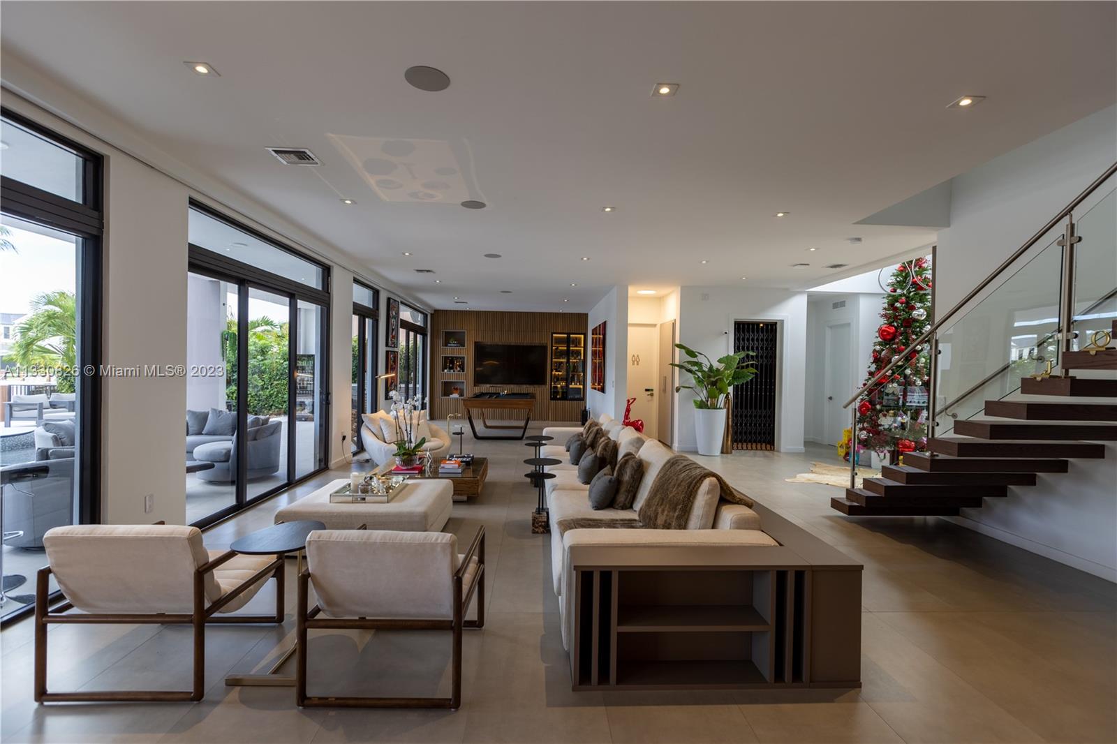 CORAL KEY VILLAS 5TH SEC - Residential