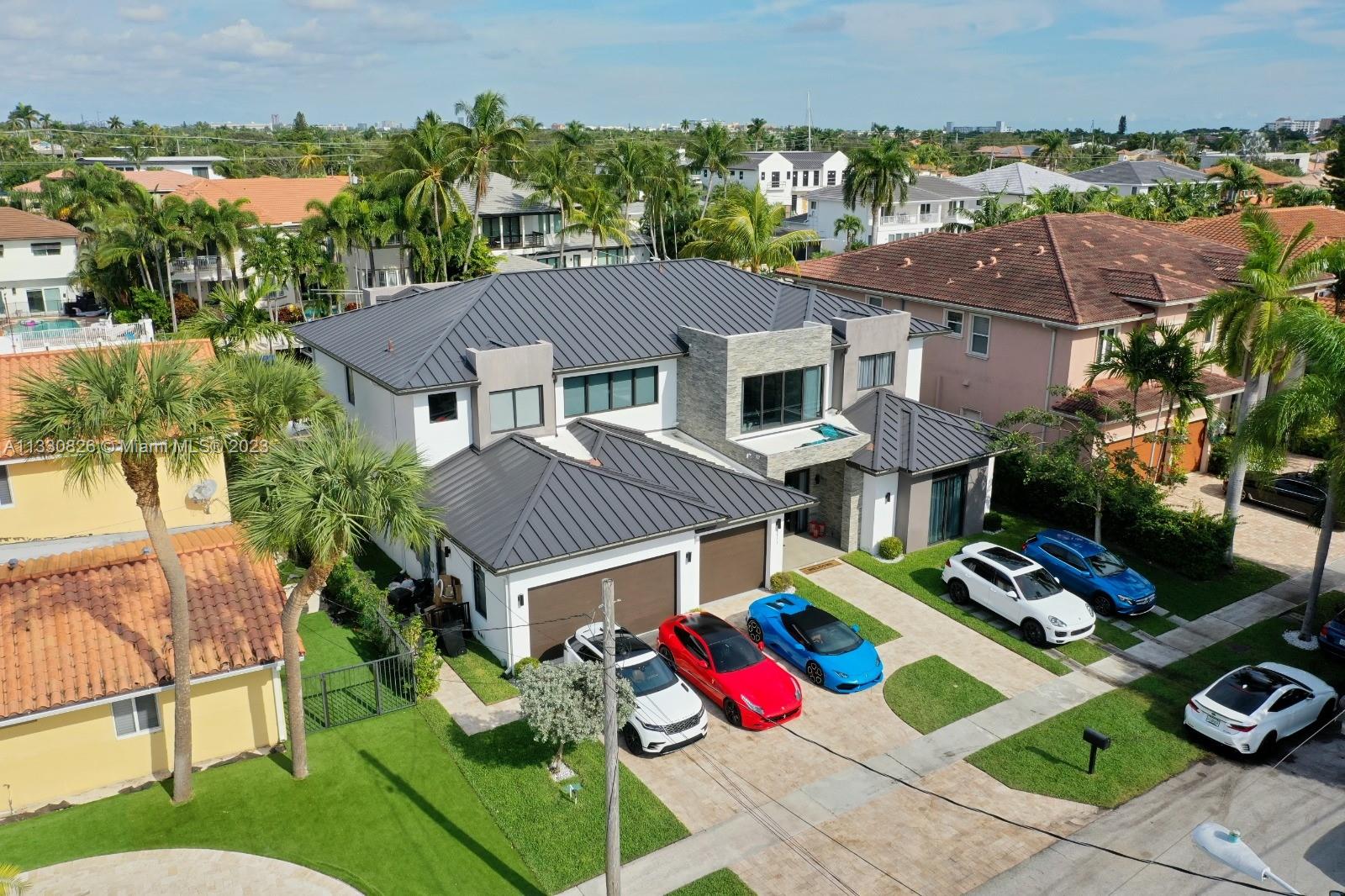 CORAL KEY VILLAS 5TH SEC - Residential