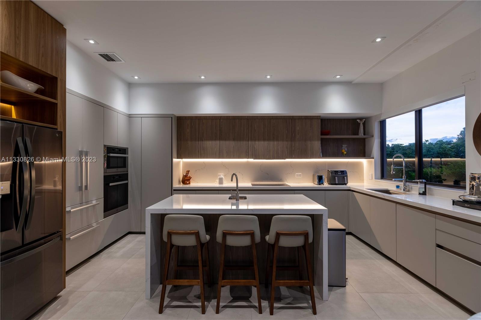 CORAL KEY VILLAS 5TH SEC - Residential