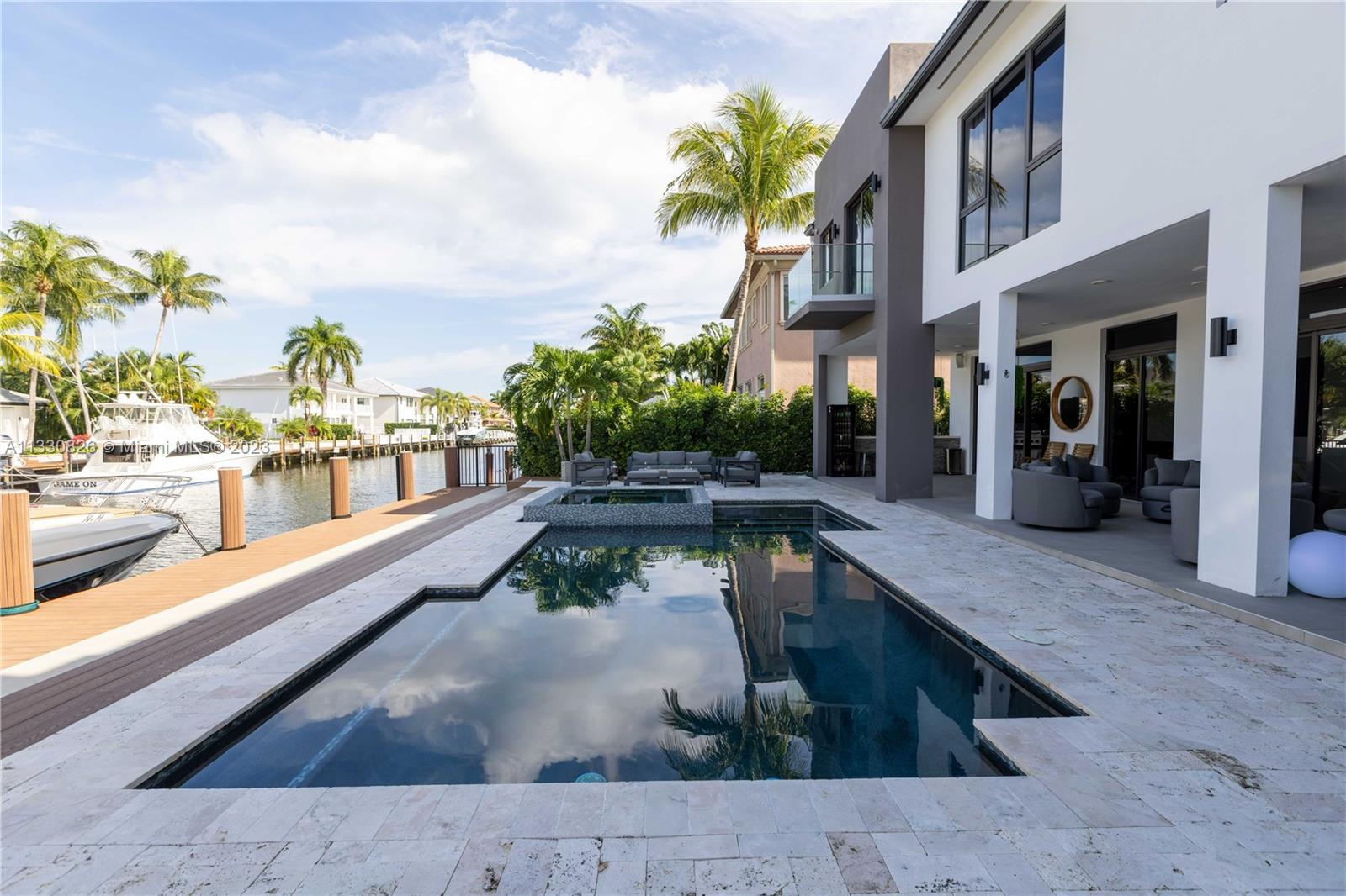 CORAL KEY VILLAS 5TH SEC - Residential