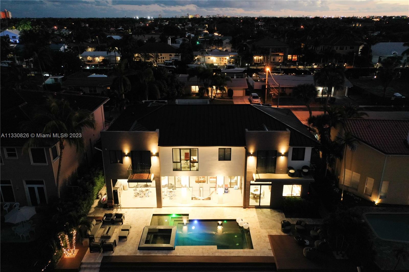 CORAL KEY VILLAS 5TH SEC - Residential