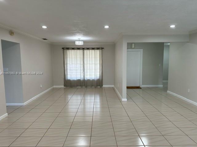 PINE MEADOWS ESTATES - Residential Lease