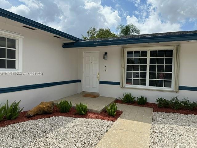 PINE MEADOWS ESTATES - Residential Lease