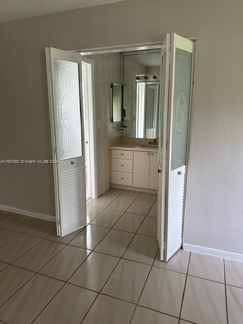 PINE MEADOWS ESTATES - Residential Lease