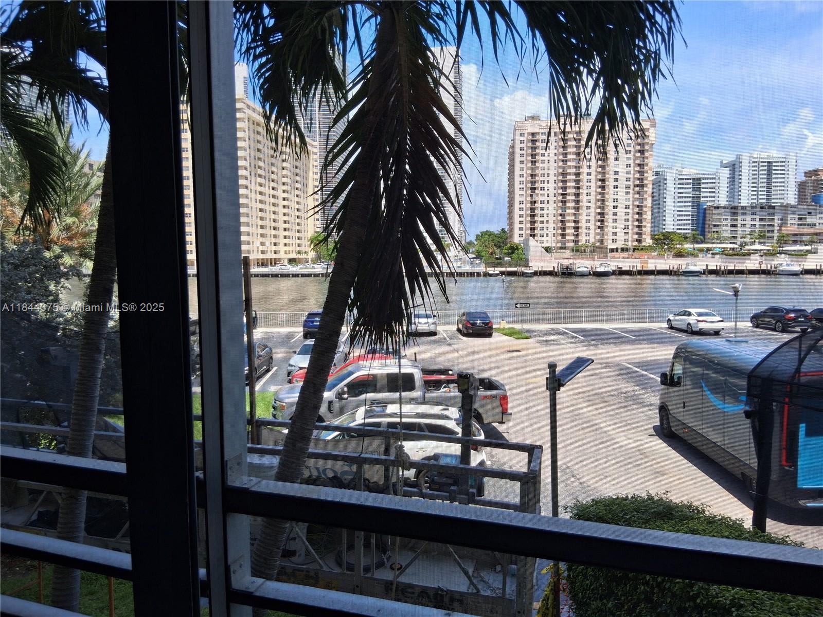 LAKE POINT TOWER CONDO - Residential Lease