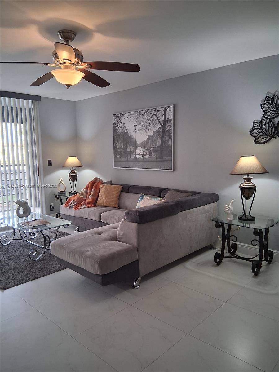 LAKE POINT TOWER CONDO - Residential Lease