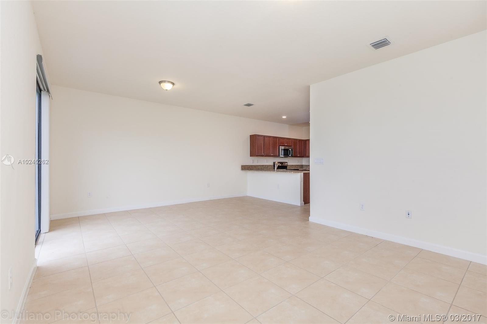 ARTESA/ COCO PALM ESTATES - Residential Lease