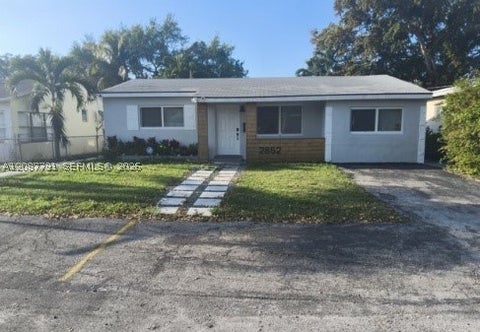 Photo of 2852 Washington St #., Hollywood, FL 33020 (MLS # A12087791)