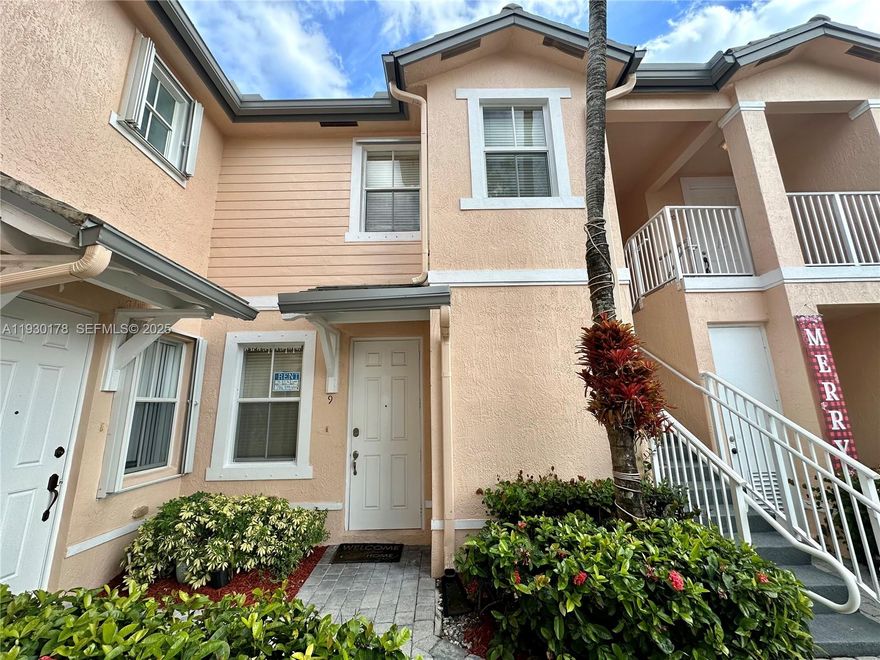 Available for Rent – Only 2 months to move in!
Beautiful 3-bedroom, 2.5-bath townhome in the desirable Fiji Condo community at Isles of Oasis, Homestead. Enjoy resort-style living with a wonderful clubhouse, perfect for family and friends Conveniently located near shopping, dining, schools, and major highways.