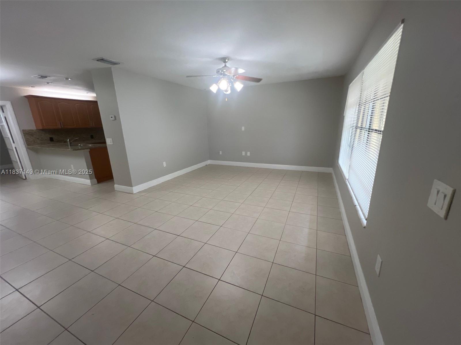 9540 NW 25th St