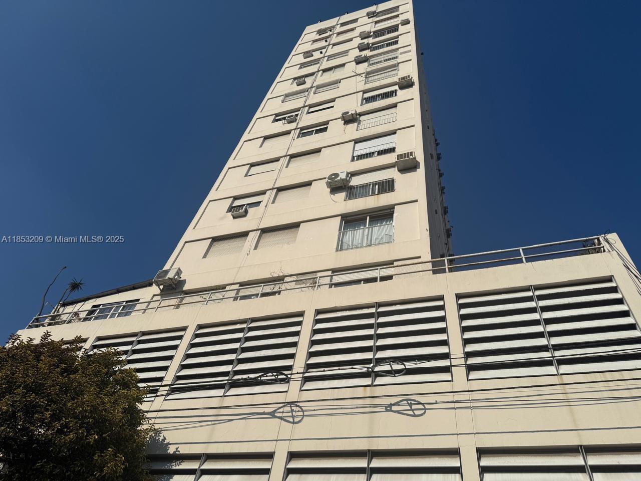 Yerbal 3924 Floresta Bueno - Residential